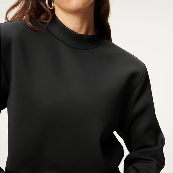 Good American Scuba Mock Neck Top - Picture 6 of 9